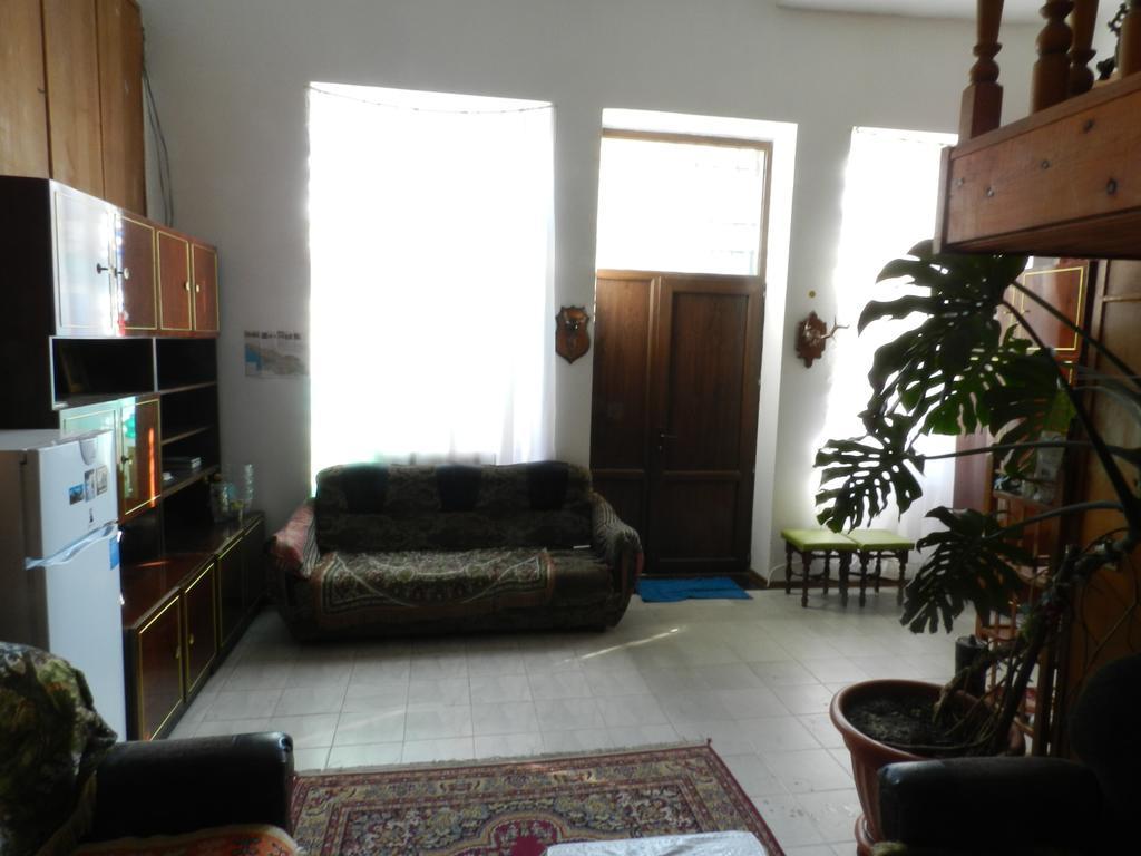 Apartment Retro Tbilisi Buitenkant foto